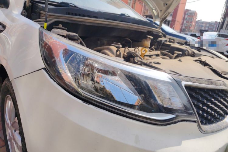 Used Kia K2 2015 Sedan 1.4L MT GLS
