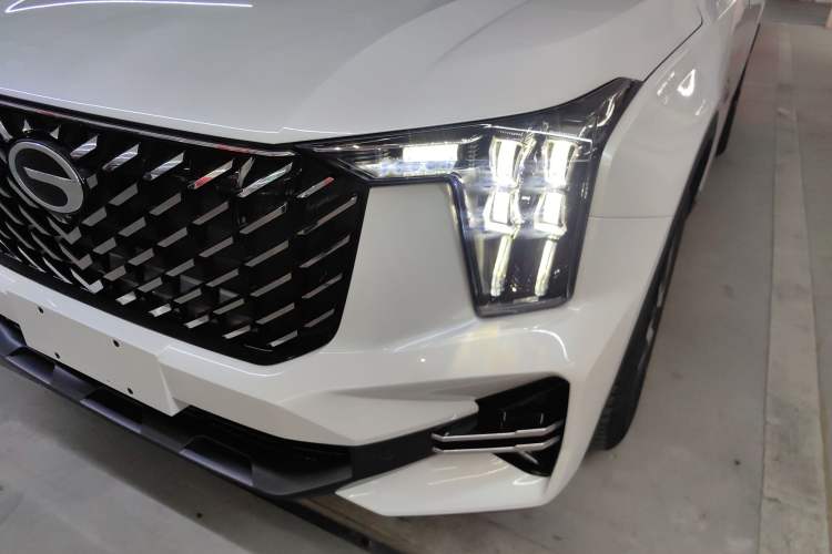 Used GAC Trumpchi GS8 2025 Linghang Series 2.0 TGDI Two-Wheel-Drive Luxury Edition 5 Seats