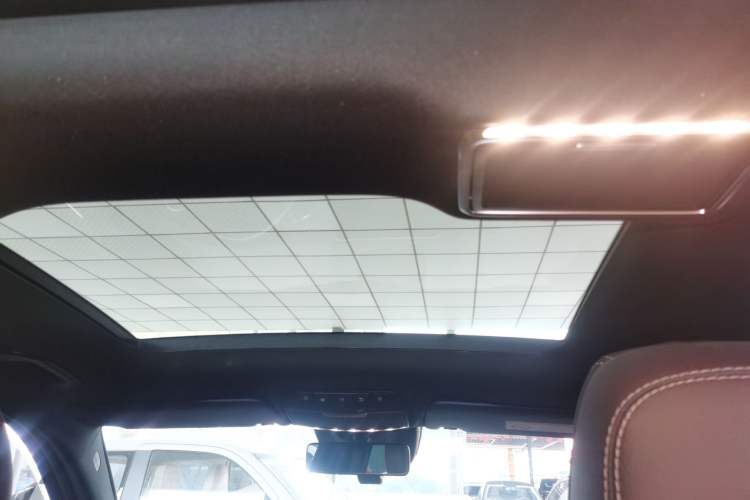 Used Mercedes-Benz GLC 2020 GLC 300 L 4MATIC Dynamic Edition Headliner