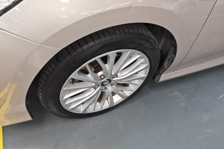 Used Toyota Camry 2018 2.5G Luxury Edition Left Front Wheel Hub