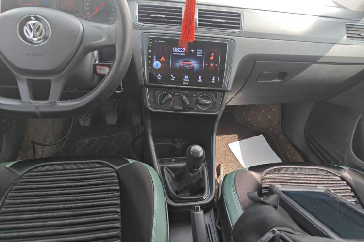 Used Volkswagen Santana 2019 1.5L Manual Fashion Edition China VI Standard Gear Lever