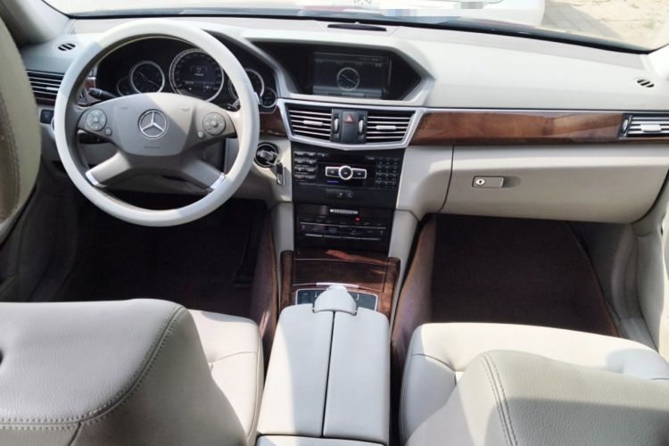 Used Mercedes-Benz E-Class 2013 E 260 L CGI Elegant Model
