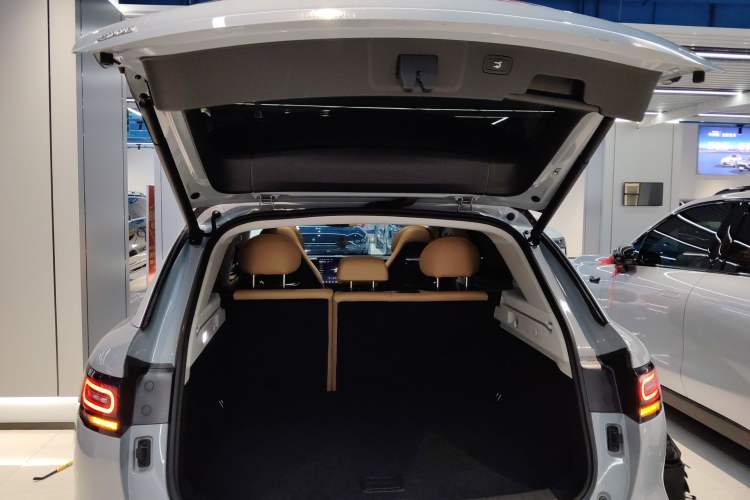 Used Leapmotor C11 2024 Range-Extended 300 Luxury Edition Trunk