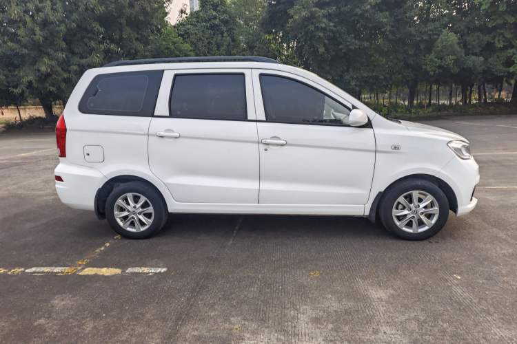 Used Dongfeng Fengon 330 2019 1.5L Manual Practical II China VI
