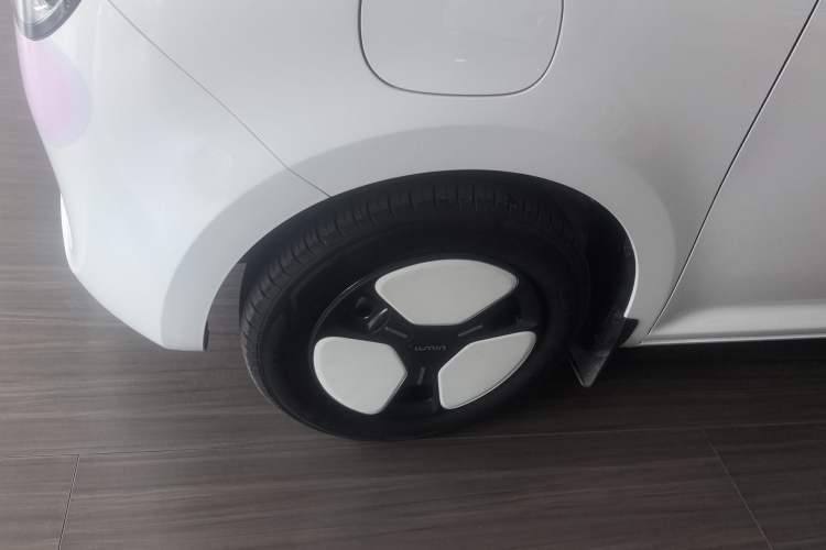 Used CHANGAN NEVO Lumin 2023 205km Xiangqin Version Left Front Wheel Hub