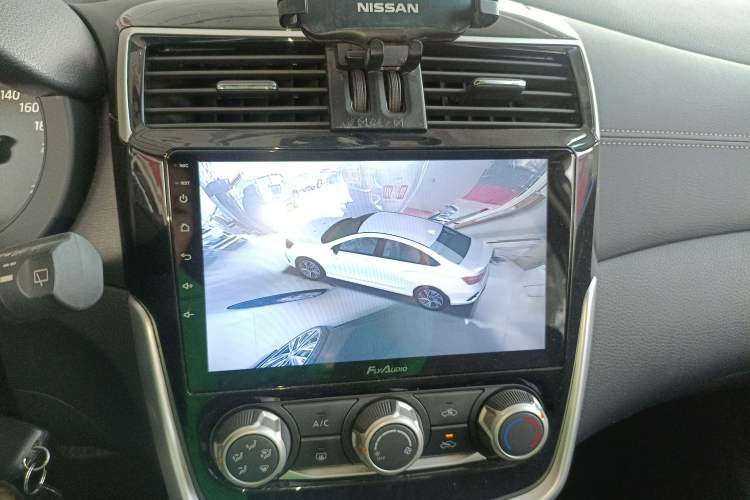 Used Nissan Tiida 2021 1.6L CVT Cool Edition