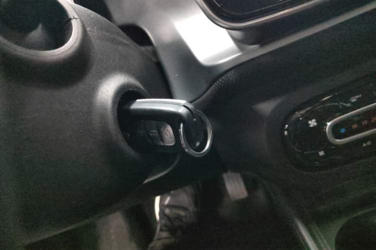 Used smart fortwo 2018 1.0L 52kW Hardtop Passion Edition China V Standard