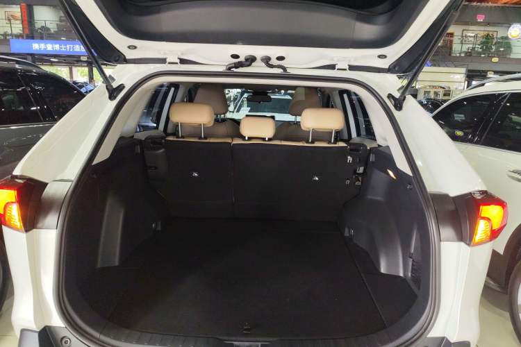 Used Toyota RAV4 2020 2.0L CVT Two-Wheel Drive Fashion Edition
