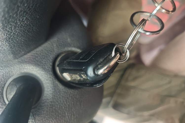 Used Volkswagen Bora 2016 1.6L Manual Comfort Model Vehicle Key