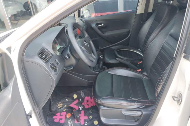 Used Volkswagen Polo 2014 1.4L Manual Fashion Edition Left Front Seat