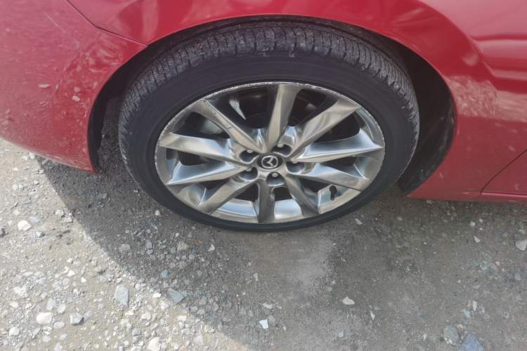 Used Mazda 3 Axela 2017 Hatchback 2.0L Automatic Sport Model China V Emission Standard