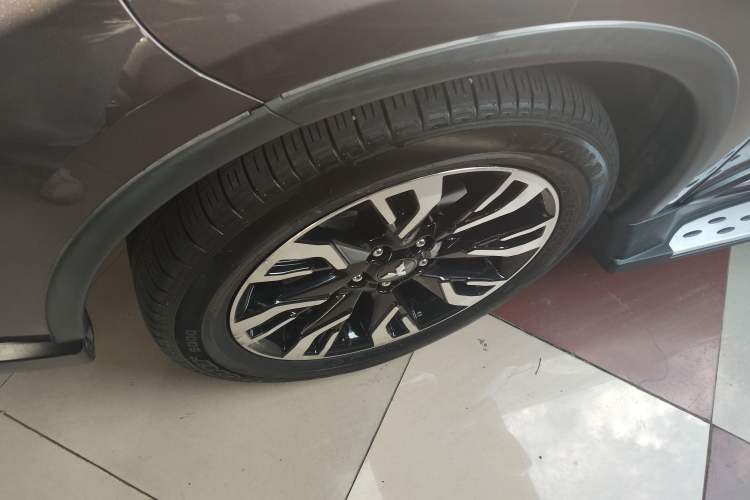 Used Mitsubishi Outlander 2019 2.0L Two-Wheel Drive Comfort Edition 7-Seater China VI Standard