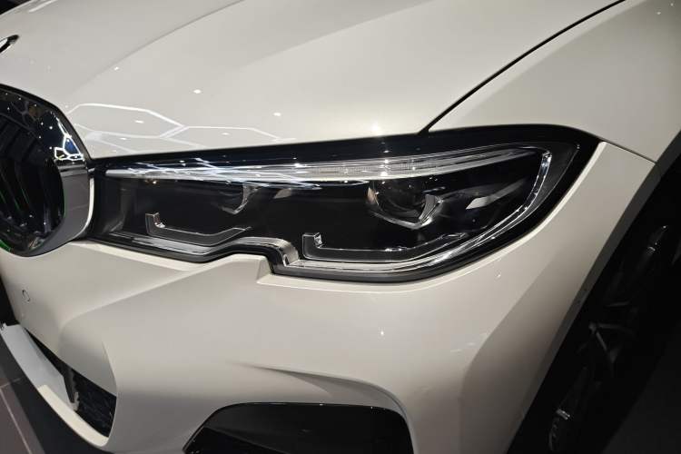 Used BMW 3 Series 2021 Restyled 325Li M Sport Package