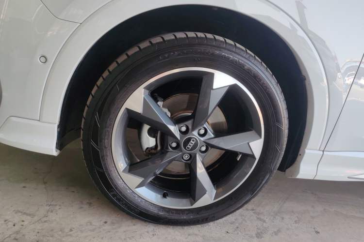 Used Audi Q3 2022 35 TFSI Fashion Dynamic Model