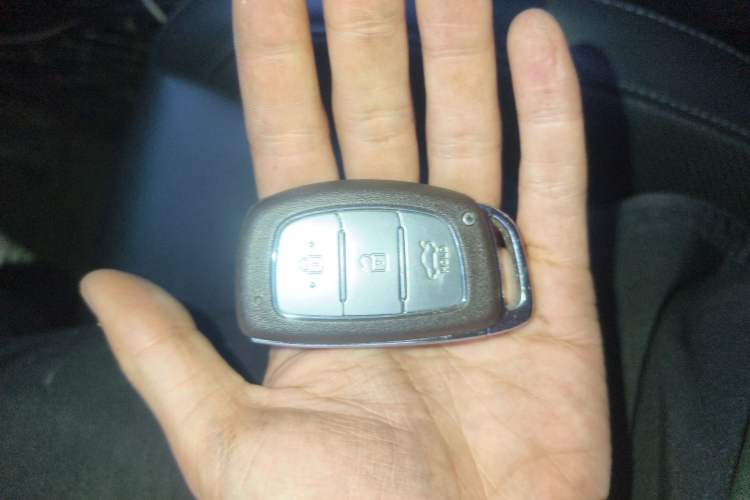 Used Hyundai Mistra 2014 1.8L Automatic Smart GLS
