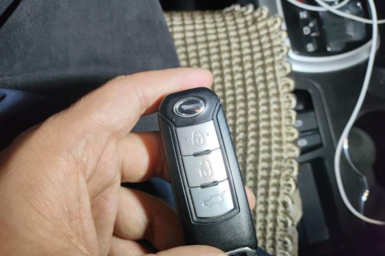 Used GAC Trumpchi GS5 2014 2.0L Automatic Two-Wheel Drive Anniversary Value Edition Vehicle Key