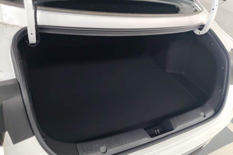 Used CHANGAN Eado 2024 1.5T GDI Automatic Prestige Edition
