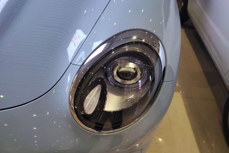 Used ORA Good Cat 2021 400km Standard Range Athena Edition Lithium Iron Phosphate
