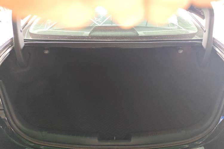 Used Mazda Atenza 2018 2.5L Blue Sky Sport Edition China VI compliant Trunk