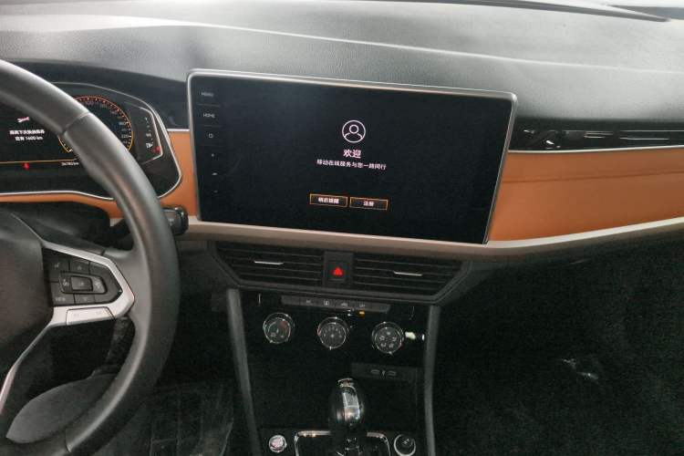 Used Volkswagen Bora 2023 200TSI DSG YueXing PRO Edition Audio And AC Panel