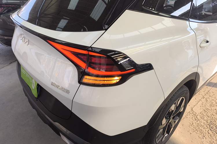 Used Kia Sportage (Chinese Domestic Model) 2023 2.0T Two-Wheel-Drive Prestige Edition
