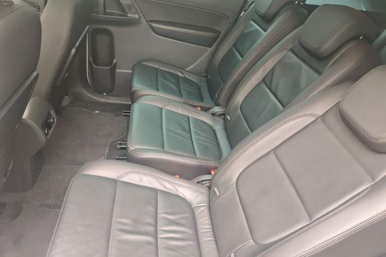 Used Volkswagen Sharan 2018 380TSI Luxury 7-Seater
