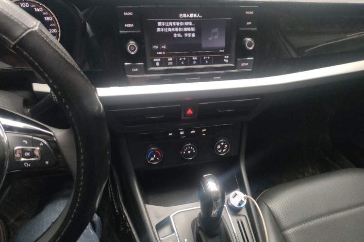 Used Volkswagen Lavida 2019 1.5L Automatic Comfort Edition China VI Standard Audio And AC Panel