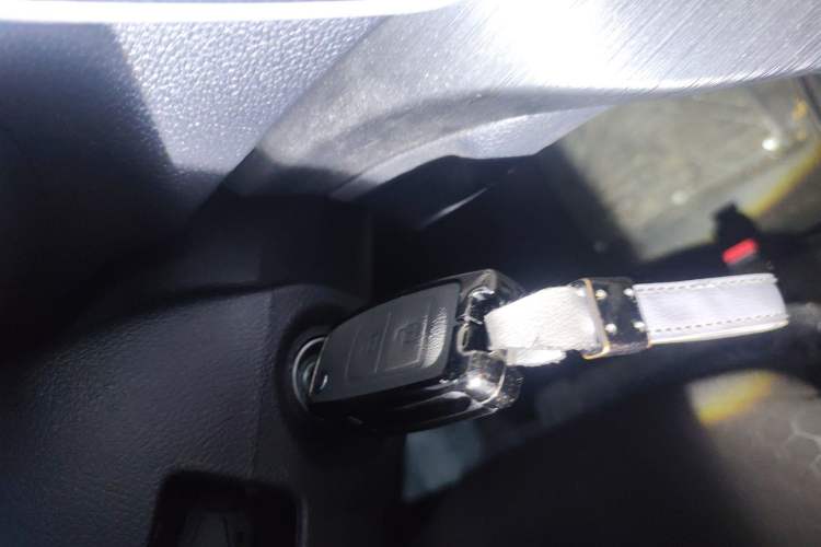 Used CHANGAN KAICHENG Ruixing M60 2023 1.5L GDI Comfort-Class Passenger Vehicle 6/7 Seats