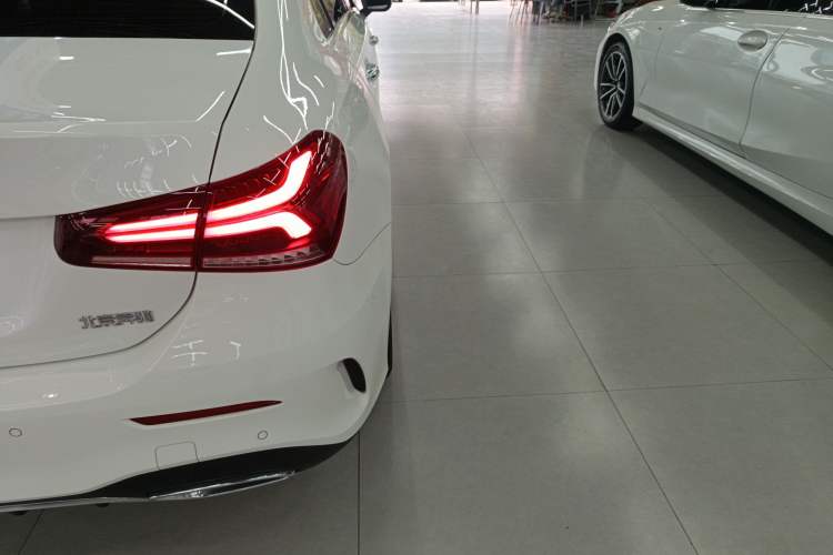 Used Mercedes-Benz A-Class 2021 A 200 L Sport Sedan Fashion Model