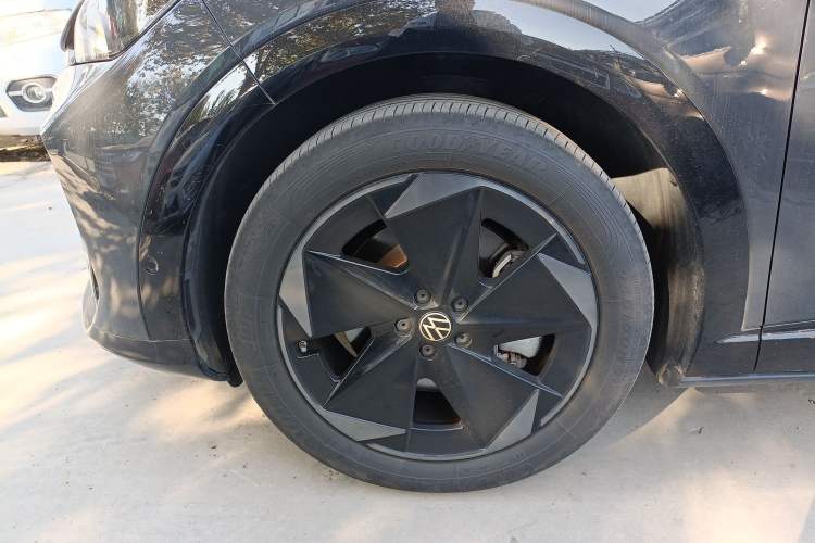 Used Volkswagen ID.UNYX 2024 Pro Long-Range Version