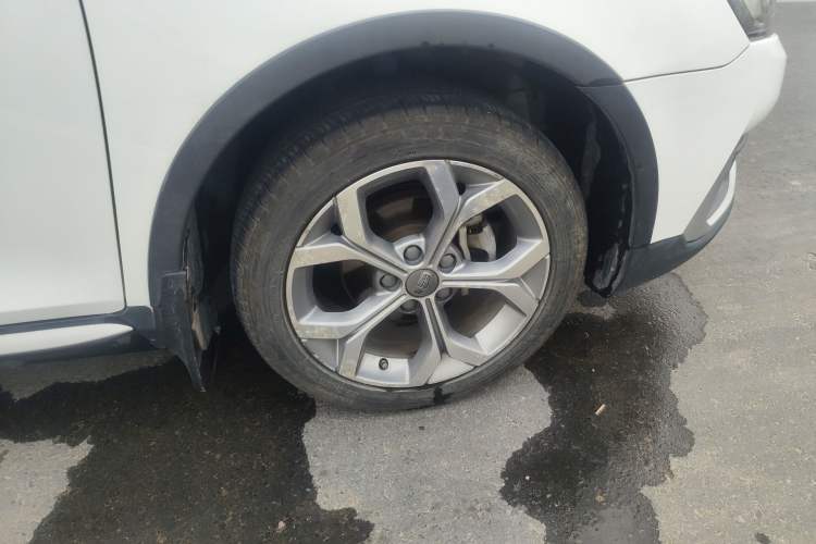 Used Geely Auto Vision S1 2018 1.4T CVT Fēngruì Model Right Front Wheel Hub