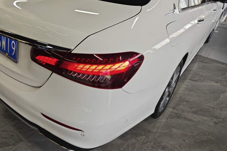 Used Mercedes-Benz E-Class 2021 Restyled E 300 L Sporty and Stylish Edition
