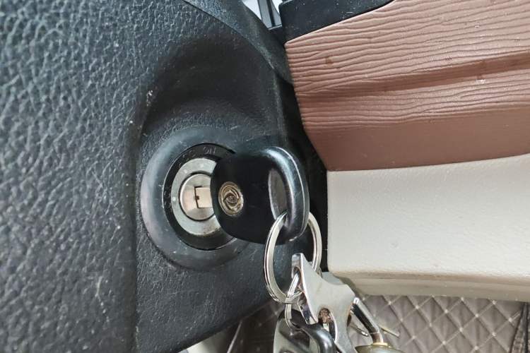 Used FORTHING Lingzhi 2020 M5L 1.6L Comfort Edition 7-Seater