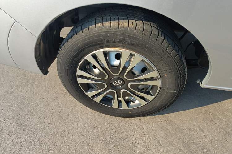 Used JAC Refine M3 2023 PLUS 1.5T 5/7-seat Classic Edition
