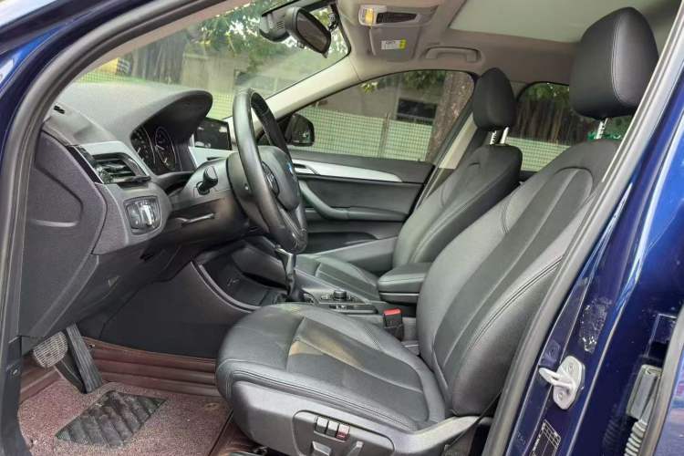 Used BMW X1 2018 sDrive18Li Fashion Model Left Front Seat
