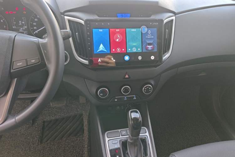 Used Hyundai ix25 2015 1.6L Automatic Two-Wheel Drive Smart GLS Trim
