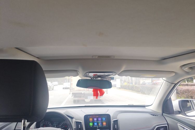 Used Changan CS55 2019 1.5T Manual Colorful Model China VI Standard
