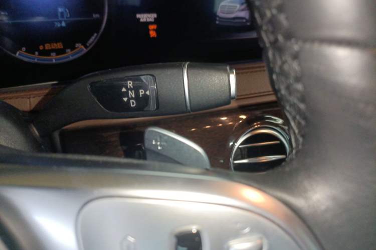 Used Mercedes-Benz S-Class 2019 S 320 L
