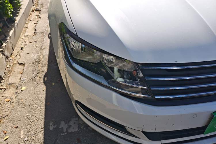 Used Volkswagen Gran Lavida 2015 1.6L Automatic Comfort Edition
