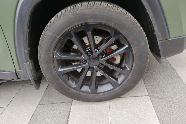 Used Jeep Grand Commander 2018 2.0T Four-Wheel Drive Enjoyment Edition China VI Right Front Wheel Hub