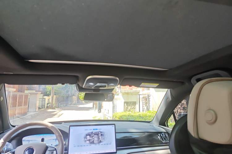 Used BYD Tang New Energy 2024 DM-i Glory Edition 112KM Flagship Model
