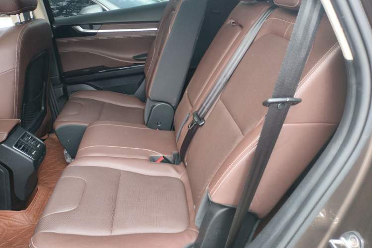 Used TRAUM S70 2018 1.5T Automatic Luxury 7-Seater
