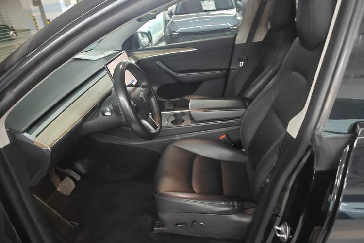 Used Tesla Model Y 2021 Standard Range Rear-Wheel Drive Version