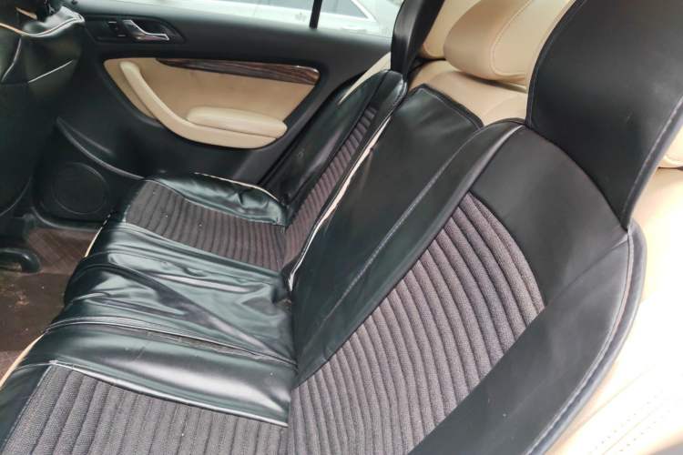 Used Volkswagen Lavida 2011 1.4 TSI Manual Prestige Edition Left Rear Seat