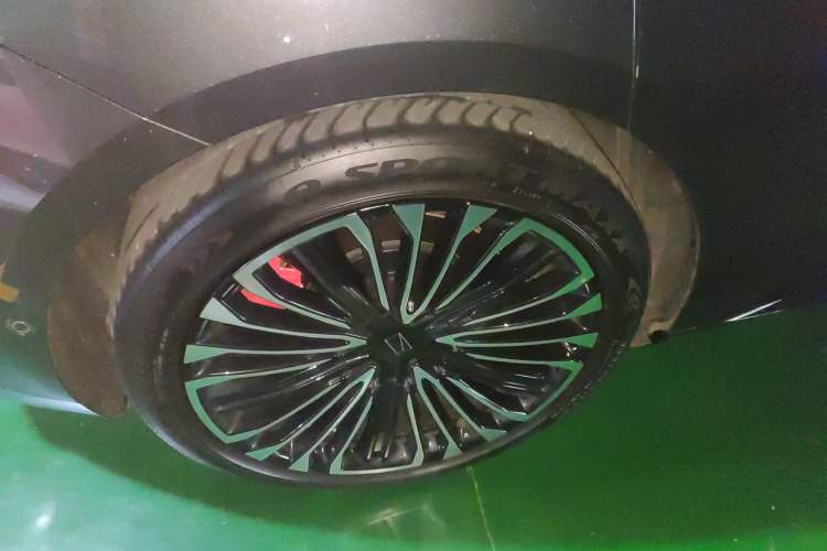 Used Avatr 12 2025 Ultra Extended-Range Edition
