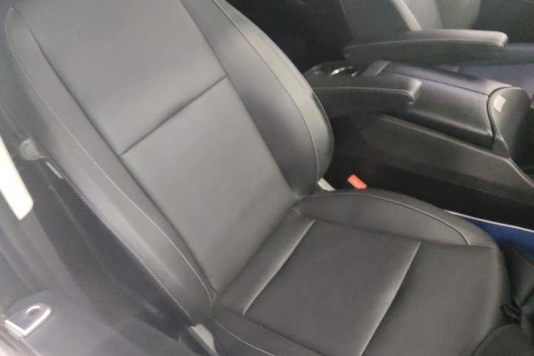 Used Mercedes-Benz Vito 2018 2.0T Business Version China V Emission Standard