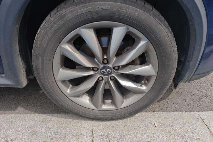 Used Infiniti QX50 2020 2.0T Two-Wheel Drive Fashion Edition
