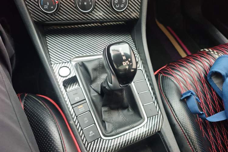 Used Volkswagen Sagitar 2020 200TSI DSG Comfort Version China VI Standard