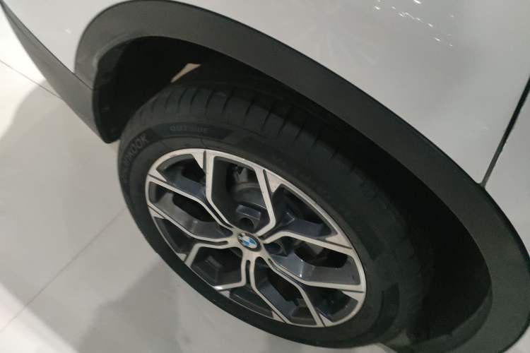 Used BMW X1 2021 sDrive25Li Leading Model Exterior 4