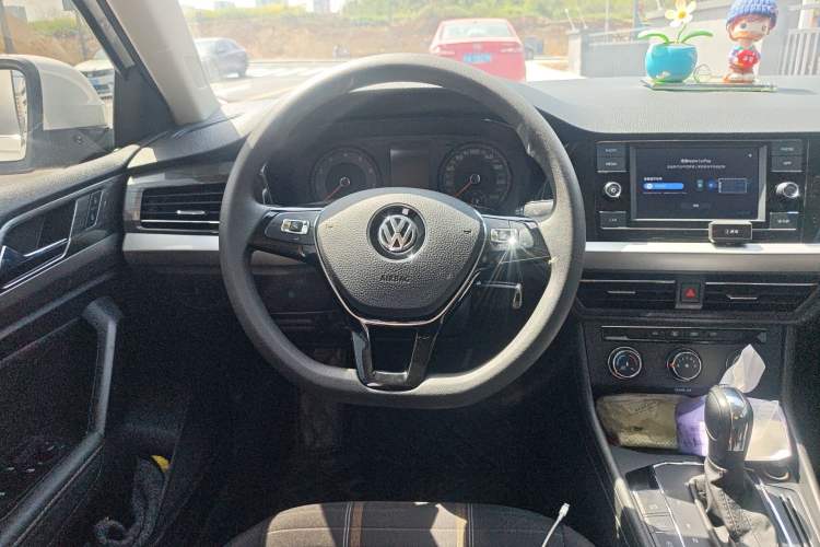 Used Volkswagen Lavida 2019 280TSI DSG Comfort Edition China VI standard Steering Wheel